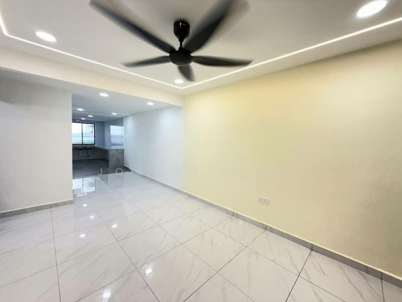 2-storey Terraced House for Sale in Skudai (Johor) - Joanne Yong - Living Room - PropertyGuru.com.my