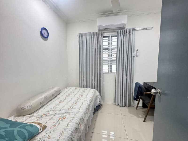2-storey Terraced House for Sale in Cybersouth (Dengkil) - Gudrotullah Ikhwan - Bedroom - PropertyGuru.com.my