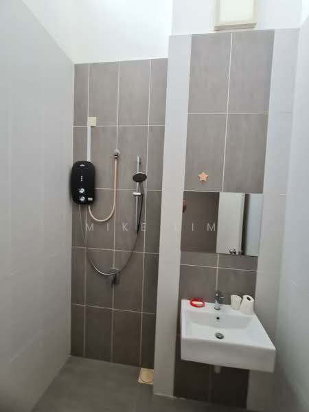 Cluster House for Rent in Eco Majestic (Semenyih) - Mike Lim - Bathroom - PropertyGuru.com.my