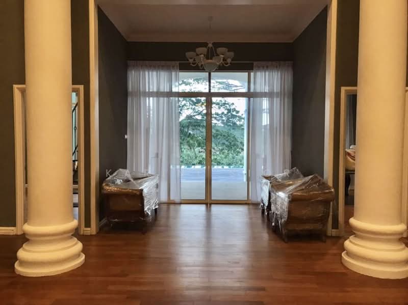 Bungalow for Sale in Leisure Farm (Gelang Patah) - Karine Sior - Living Room - PropertyGuru.com.my