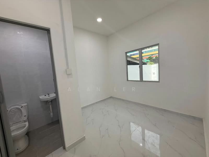 1-storey Terraced House for Sale in Taman Abad (Johor Bahru) - Alan Ler - PropertyGuru.com.my
