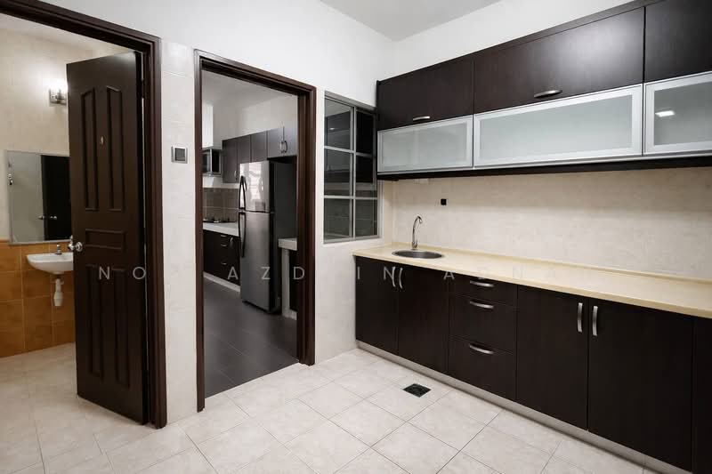 2-storey Terraced House for Sale in Putra Heights (Subang Jaya) - Nor Azdlin Adnan - Kitchen - PropertyGuru.com.my
