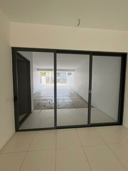3-storey Terraced House for Sale in Batu Uban (Gelugor) - Jonathan Chng - Interior - PropertyGuru.com.my