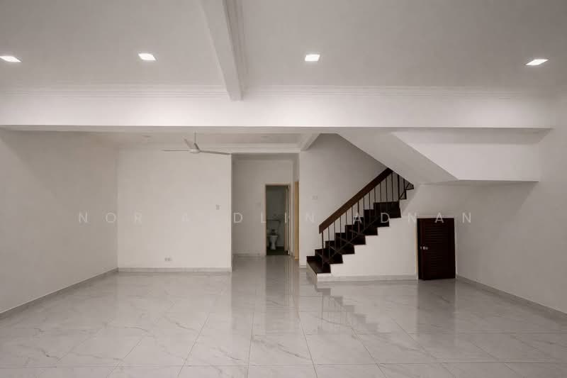 Semi-Detached House for Sale in Taman Koperasi Cuepacs (Cheras) - Nor Azdlin Adnan - Living Room - PropertyGuru.com.my