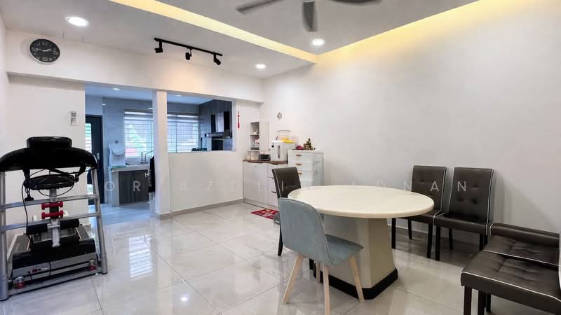 2.5-storey Terraced House for Sale in Ampang Jaya (Ampang) - Nor Azdlin Adnan - Living Room - PropertyGuru.com.my