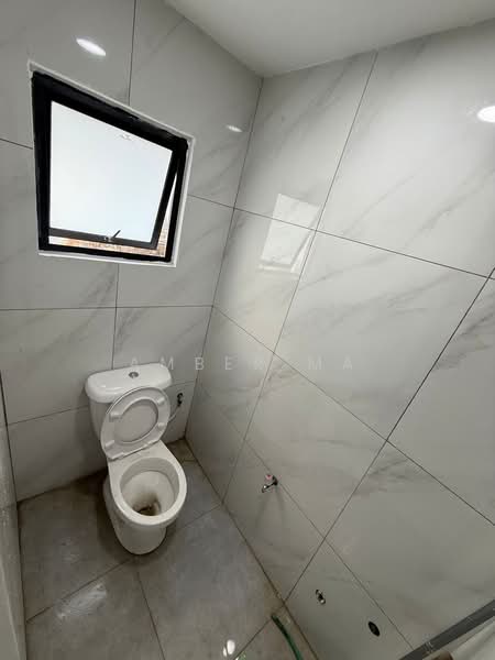 2-storey Terraced House for Sale in Taman Ungku Tun Aminah (Skudai) - Amber Ma - Bathroom - PropertyGuru.com.my