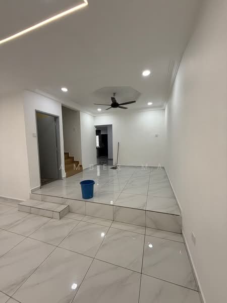 2-storey Terraced House for Sale in Taman Ungku Tun Aminah (Skudai) - Amber Ma - Living Room - PropertyGuru.com.my