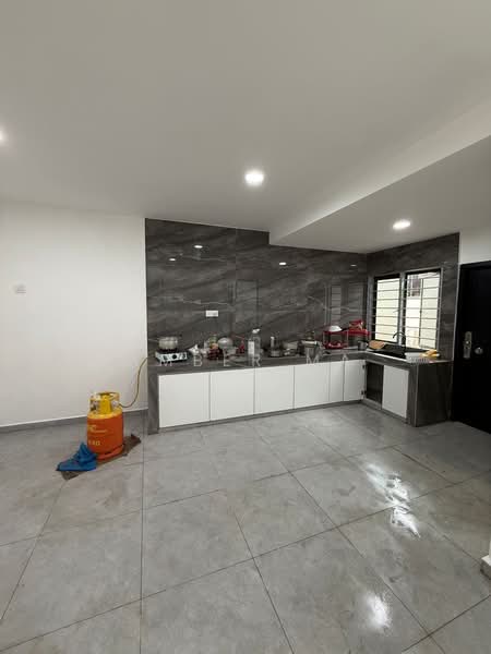 2-storey Terraced House for Sale in Taman Ungku Tun Aminah (Skudai) - Amber Ma - Kitchen - PropertyGuru.com.my