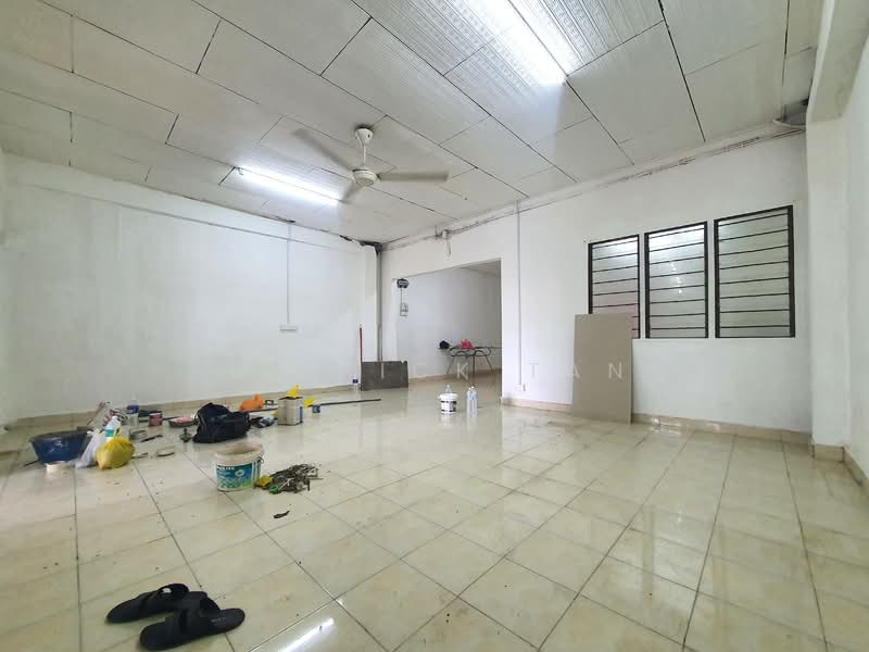 1-storey Terraced House for Rent in Seksyen 17 (Shah Alam) - Henrick Tan - Interior - PropertyGuru.com.my