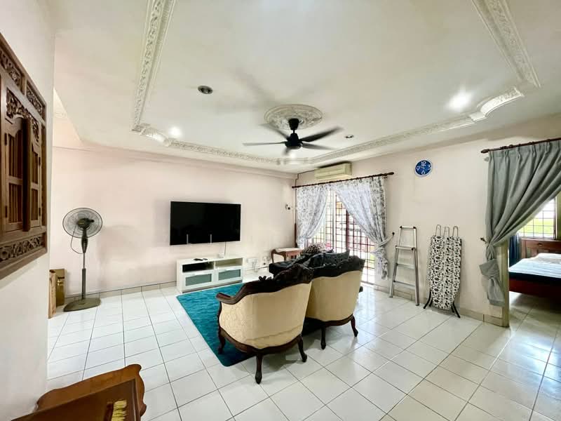 Condominium for Sale at Sri Ampang Mas Condominium - Azli Ibrahim - Living Room - PropertyGuru.com.my