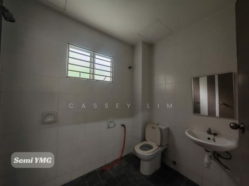 2-storey Terraced House for Sale in Setia Alam (Selangor) - Cassey Lim - Bathroom - PropertyGuru.com.my