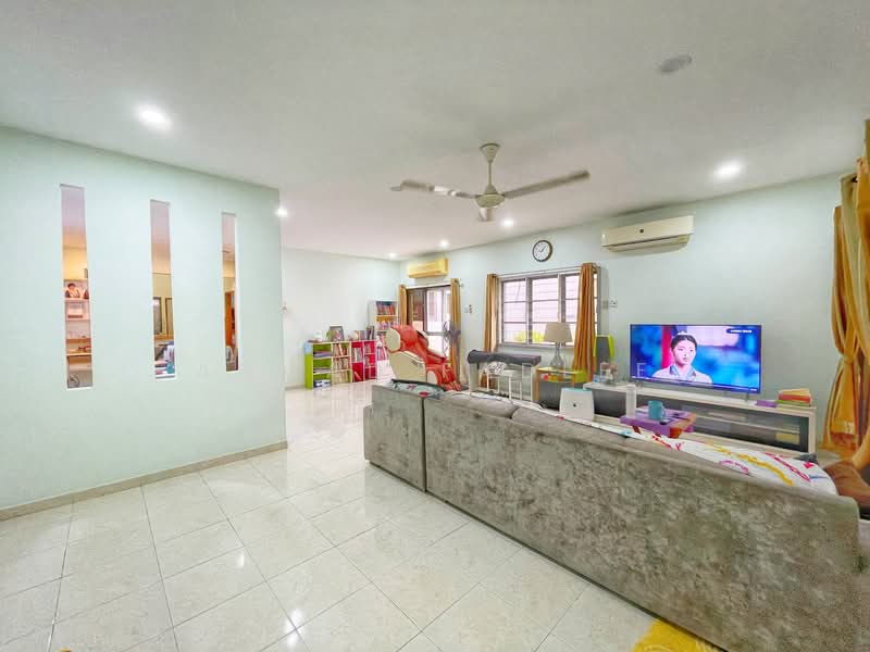 2-storey Terraced House for Sale in Bandar Nusaputra (Puchong) - Ahmad Fadlee - PropertyGuru.com.my