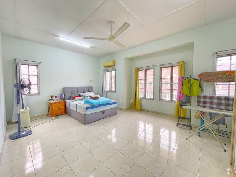 2-storey Terraced House for Sale in Bandar Nusaputra (Puchong) - Ahmad Fadlee - PropertyGuru.com.my