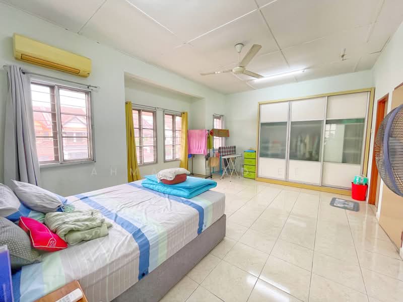 2-storey Terraced House for Sale in Bandar Nusaputra (Puchong) - Ahmad Fadlee - PropertyGuru.com.my
