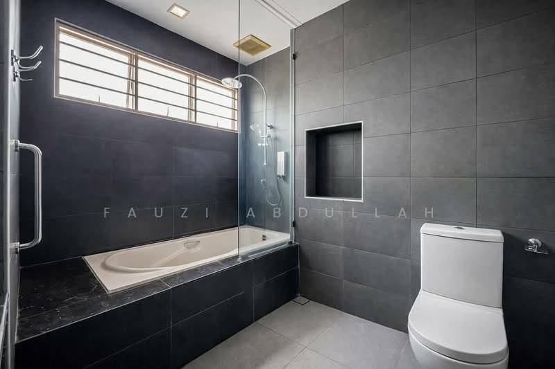 Taman Astana Gemilang, Batu Caves untuk Untuk Dijual - RM 1,450,000, Apr 2026 - Bathroom - PropertyGuru.com.my