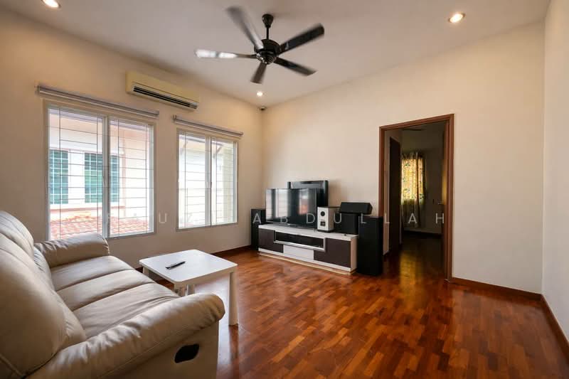 Taman Astana Gemilang, Batu Caves untuk Untuk Dijual - RM 1,450,000, Apr 2026 - Living Room - PropertyGuru.com.my