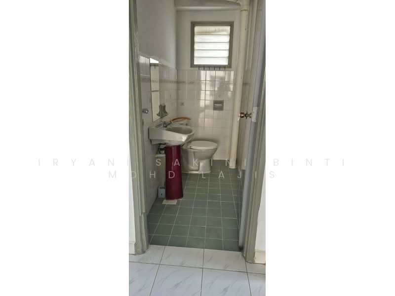Condominium for Sale at D'Casa Condominium - Iryani Sakini Binti Mohd Lajis - Bathroom - PropertyGuru.com.my