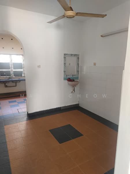 Rawang Perdana 2 untuk Untuk Dijual - RM 450,000, Apr 2026 - Kitchen - PropertyGuru.com.my