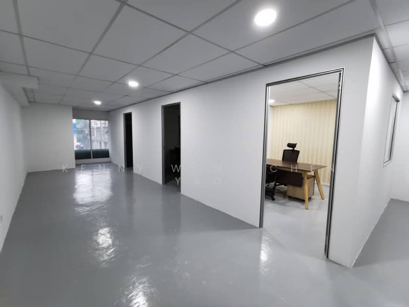 Shop for Rent in Pusat Perdagangan Danga Utama (Johor Bahru) - Kenny Wong Chen Yao - Interior - PropertyGuru.com.my