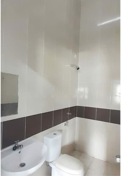 Kemuning Greenhill 3 untuk Untuk Disewa - RM 1,500 /bulan, Apr 2026 - Bathroom - PropertyGuru.com.my