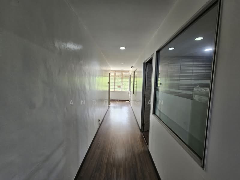 Terrace Factory for Sale in Taman Perindustrian Pandamaran (Pelabuhan Klang) - Anddy Gan - Corridor - PropertyGuru.com.my