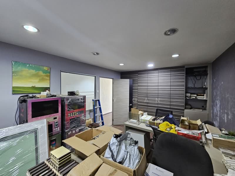 Terrace Factory for Sale in Taman Perindustrian Pandamaran (Pelabuhan Klang) - Anddy Gan - Interior - PropertyGuru.com.my