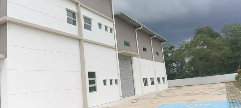 Factory for Rent in Saujana Rawang (Rawang) - HL Lau - Exterior - PropertyGuru.com.my