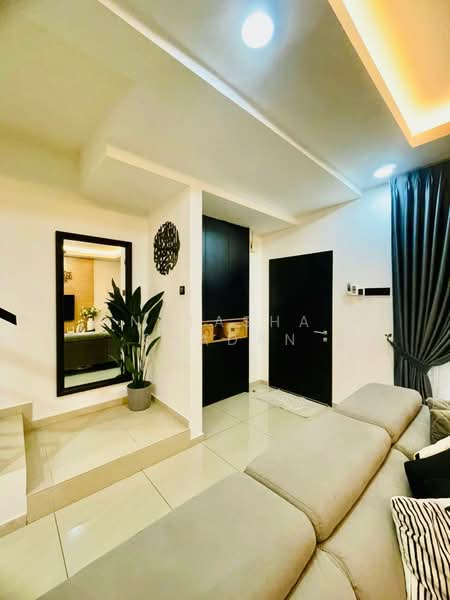 Sungai Buloh – Renovated 2 Storey Azalea @ Taman Putra Sungai Buloh untuk Untuk Dijual - RM 650,000, Apr 2026 - Living Room - PropertyGuru.com.my