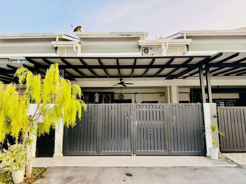 Sungai Buloh – Renovated 2 Storey Azalea @ Taman Putra Sungai Buloh untuk Untuk Dijual - RM 650,000, Apr 2026 - Exterior - PropertyGuru.com.my