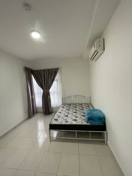 Tiara Imperio Residence untuk Untuk Disewa - RM 1,300 /bulan, Apr 2026 - Bedroom - PropertyGuru.com.my