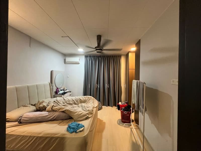 Prime Area Renovated & Fully Furnished 2 Sty Setia Impian Setia Alam untuk Untuk Disewa - RM 2,800 /bulan, Apr 2026 - Bedroom - PropertyGuru.com.my
