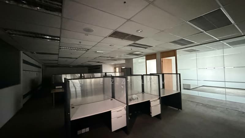 Untuk Disewa - Partially Fitted Office Damansara Height