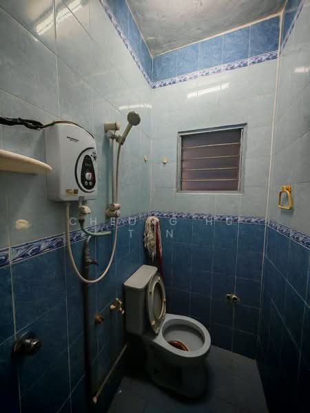 2-storey Terraced House for Sale in Seremban (Negeri Sembilan) - Cheong Hu Tan - Bathroom - PropertyGuru.com.my