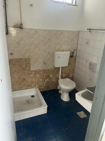 2-storey Terraced House for Sale in Taman Sri Andalas (Klang) - Natasha Shadan - Bathroom - PropertyGuru.com.my