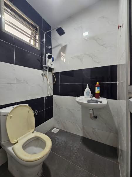 Bandar Seri Alam untuk Untuk Disewa - RM 2,300 /bulan, Apr 2026 - Bathroom - PropertyGuru.com.my