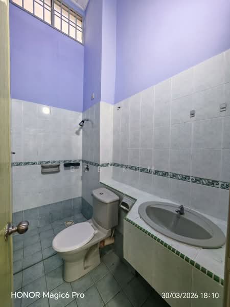2-storey Terraced House for Rent in Putra Heights (Subang Jaya) - Bee Kim - Bathroom - PropertyGuru.com.my