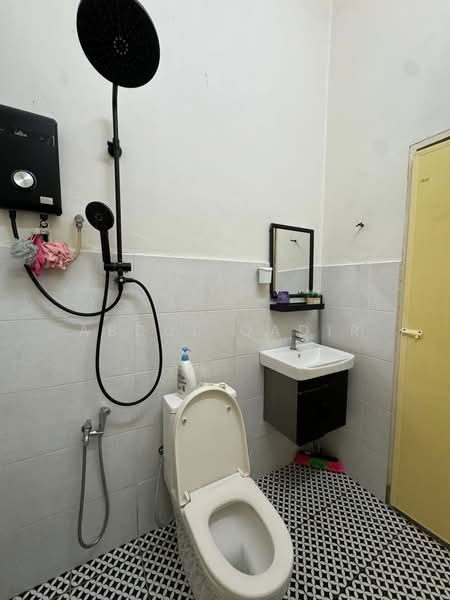 2-storey Terraced House for Sale in Shah Alam (Selangor) - Abdul Qadir - PropertyGuru.com.my