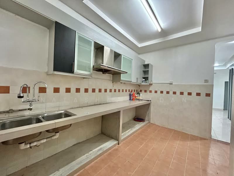 2-storey Terraced House for Sale in Bandar Tun Hussein Onn (Cheras) - Natasha Shadan - Kitchen - PropertyGuru.com.my