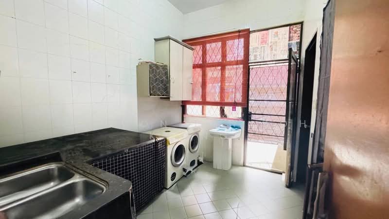 Semi-Detached House for Sale in Taman Sutera Utama (Skudai) - Nelson Tan Poh Kiong - Kitchen - PropertyGuru.com.my