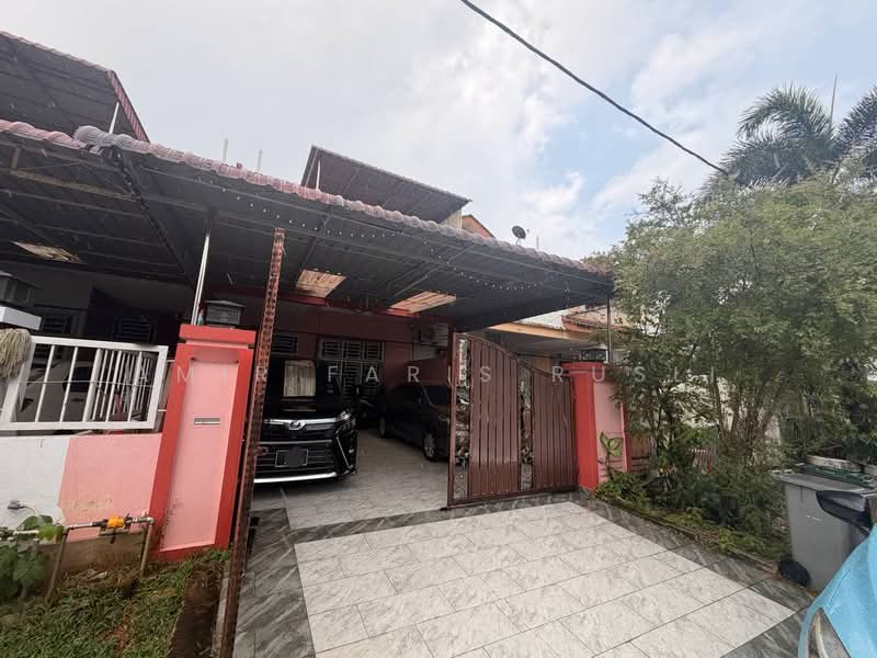 Rumah Teres 2 Tingkat untuk Dijual di Bandar Putra (Kulai) - Amir Faris Rusli - Exterior - PropertyGuru.com.my