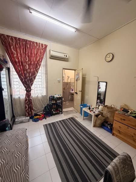 2-storey Terraced House for Sale in Bandar Putra (Kulai) - Amir Faris Rusli - Bedroom - PropertyGuru.com.my