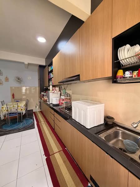 Rumah Teres 2 Tingkat untuk Dijual di Bandar Putra (Kulai) - Amir Faris Rusli - Kitchen - PropertyGuru.com.my