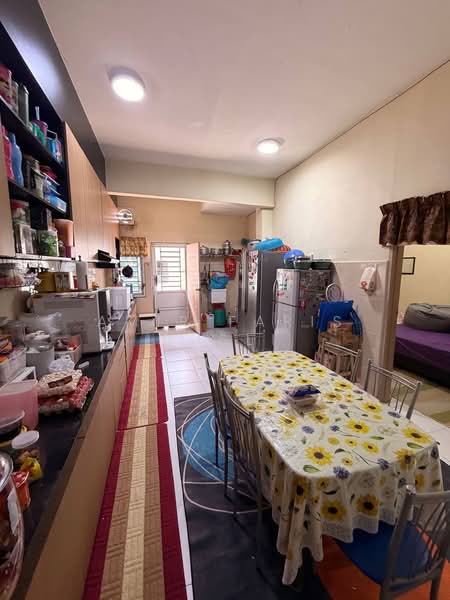 Rumah Teres 2 Tingkat untuk Dijual di Bandar Putra (Kulai) - Amir Faris Rusli - Kitchen - PropertyGuru.com.my