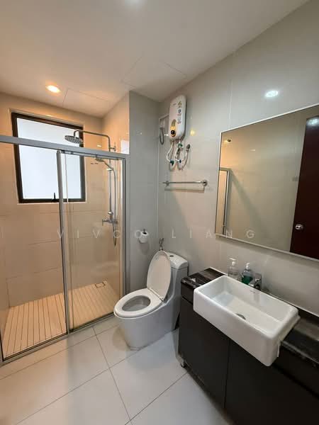 Royal Strand @ Country Garden Danga Bay untuk Untuk Disewa - RM 3,200 /bulan, Apr 2026 - Bathroom - PropertyGuru.com.my