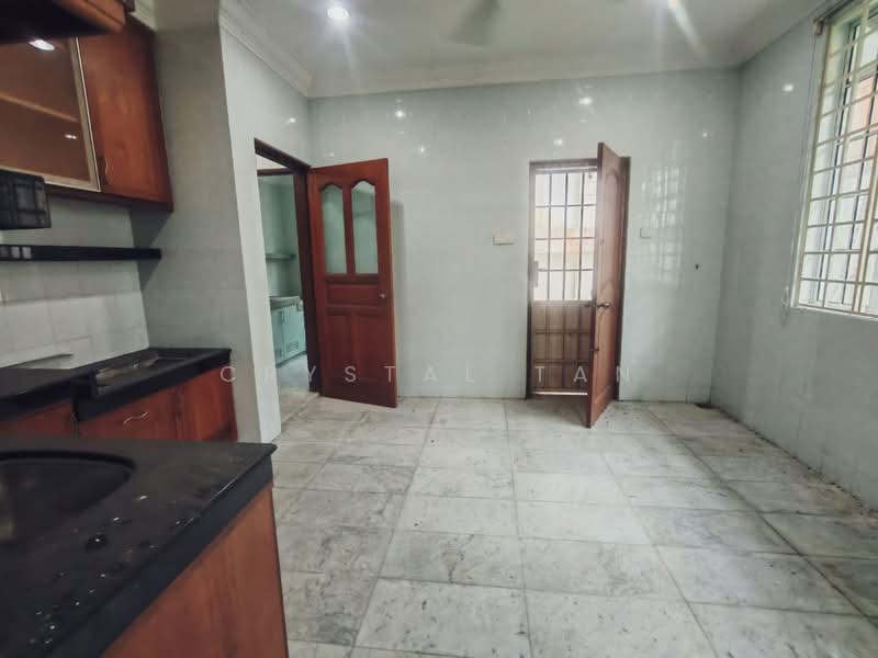 Kampung Mohd Amin untuk Untuk Dijual - RM 5,500,000, Apr 2026 - Kitchen - PropertyGuru.com.my