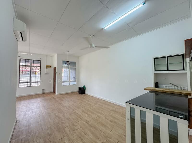 Semi-Detached House for Sale in Mantin (Negeri Sembilan) - Noraini Dahan - Living Room - PropertyGuru.com.my