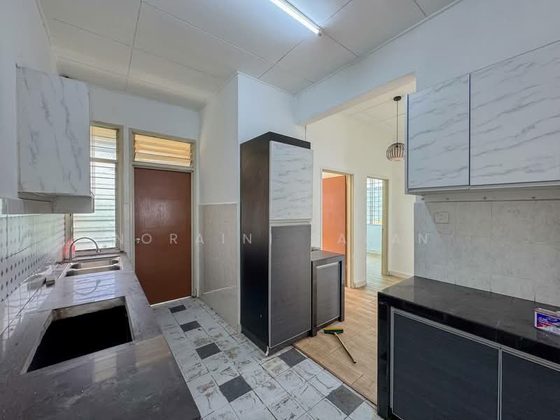 Semi-Detached House for Sale in Mantin (Negeri Sembilan) - Noraini Dahan - Kitchen - PropertyGuru.com.my