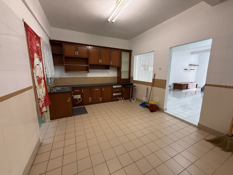 2-storey Terraced House for Rent in Kota Kemuning (Shah Alam) - Joey Wong - Kitchen - PropertyGuru.com.my