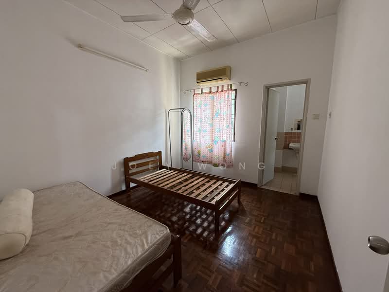 2-storey Terraced House for Rent in Kota Kemuning (Shah Alam) - Joey Wong - Bedroom - PropertyGuru.com.my