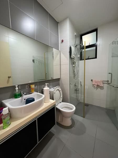 The Platino Serviced Apartment untuk Untuk Dijual - RM 750,000, Apr 2026 - Bathroom - PropertyGuru.com.my